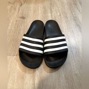 Adidas Adilette Slides